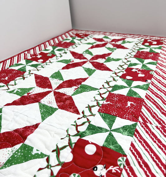 Sunflower Lane Peppermint Swirl Table Runner Pattern